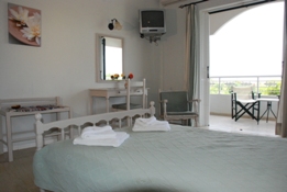 Energyia holisitc fitness holiday guests have a pleasant room at teh Hotel vasilikos with a balcony